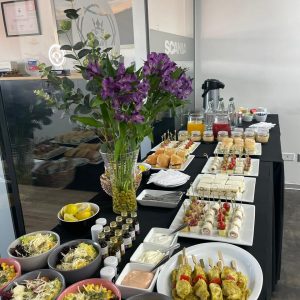 Almuerzo de trabajo para reunión corporativa en Quilicura