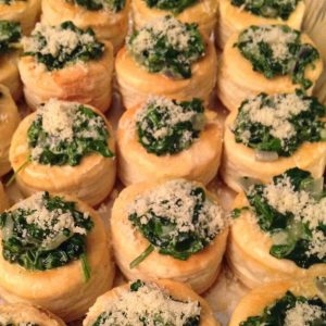 Galería catering y banquetería gourmet – tacitas de hoja