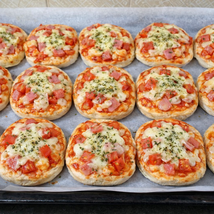Pizzetas napolitanas, unos minutos al horno y listo