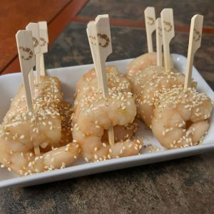 Pinchos de camarones para catering
