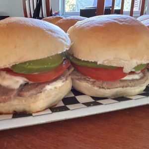 Mini churrasquitos ideales para eventos familiares